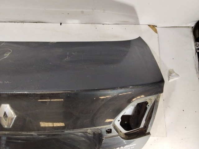 901006068R Крышка багажника купить Украина