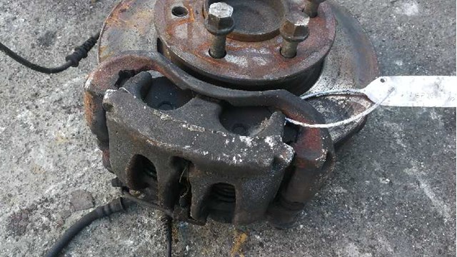 9013320202 MERCEDES Цапфа (поворотный кулак) передний правый купить в Украина
