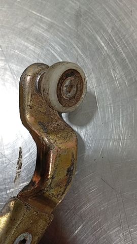 9017600128 Ролик двери боковой (сдвижной) правый нижний купить Одесса
