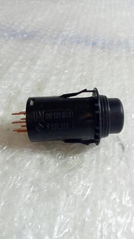 OPEL 90181853 Кнопка включения аварийного сигнала в наличии Кривой Рог
