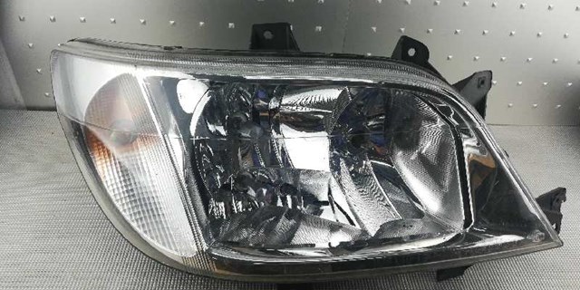MERCEDES 9018201161 Правая фара в наличии Каменское