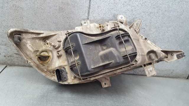 MERCEDES 9018201461 Левая фара в наличии Ужгород
