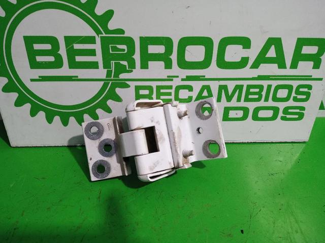 9035L0 PEUGEOT Петля двери передней левой купить в Чернигов