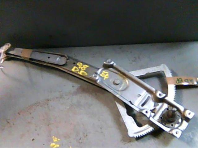 Mecanismo de acionamento de vidro da porta dianteira direita 90388866 OPEL