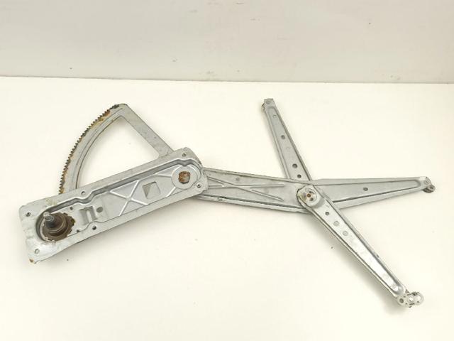 Mecanismo de acionamento de vidro da porta dianteira direita 90388866 OPEL