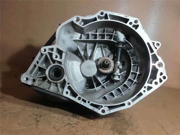 OPEL 90400197 КПП в наличии Николаев
