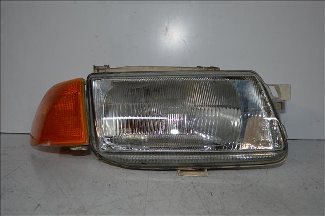 Luz direita 90442766 Opel