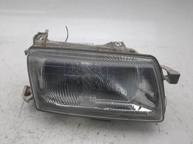 Luz direita 90442772 Opel