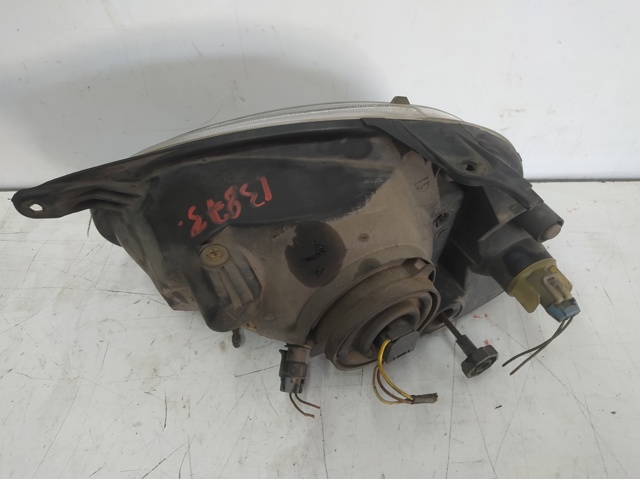 OPEL 90444787 Правая фара в наличии Черкассы