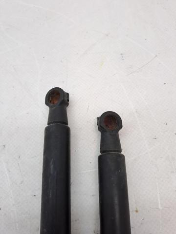 904509U00A NISSAN Амортизатор багажника купить в Черкассы