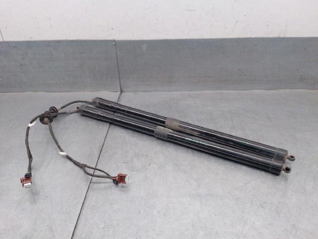 904527505R RENAULT Амортизатор багажника купить в Ровно