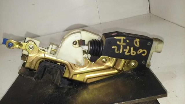 Fecho da porta dianteira esquerda 90493701 OPEL