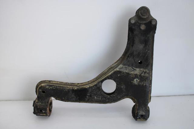 Bloco silencioso dianteiro do braço oscilante inferior 90498738 OPEL