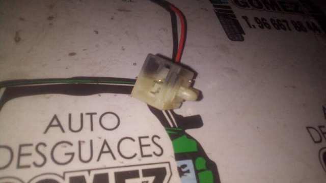 Fecho de tampa de porta-malas (de 3ª/5ª porta traseira) Nissan Primera P10