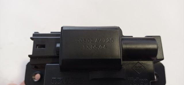 90502AV720 NISSAN Замок багажника купить в Тернополь