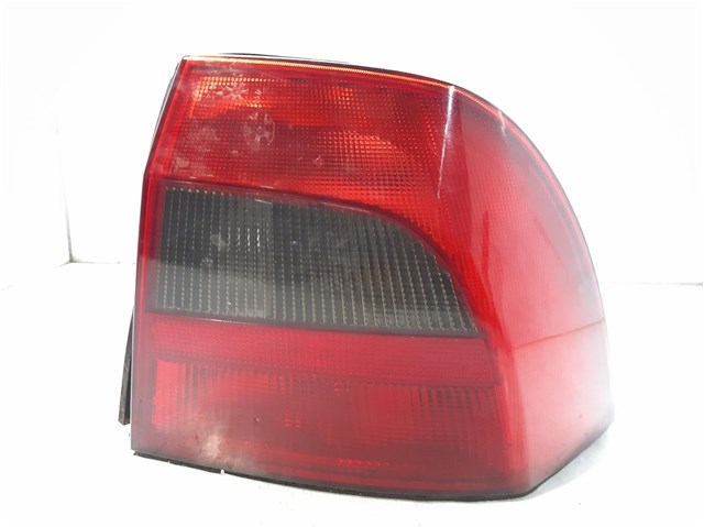 Luz traseira direita para Opel Vectra B 2.0 DTI 16V (F19) Y20DTH 90512716