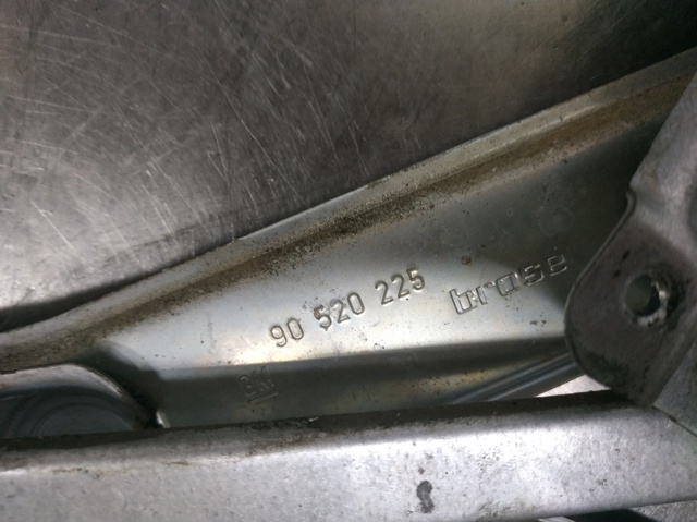 OPEL 90520225 в наличии Кривой Рог