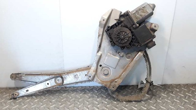 Motor de acionamento de vidro da porta dianteira esquerda 90520247 Opel