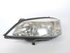 Luz esquerda 90520877 OPEL