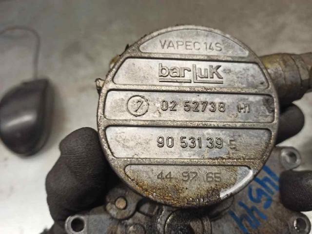 Bomba a vácuo 90531395 Opel