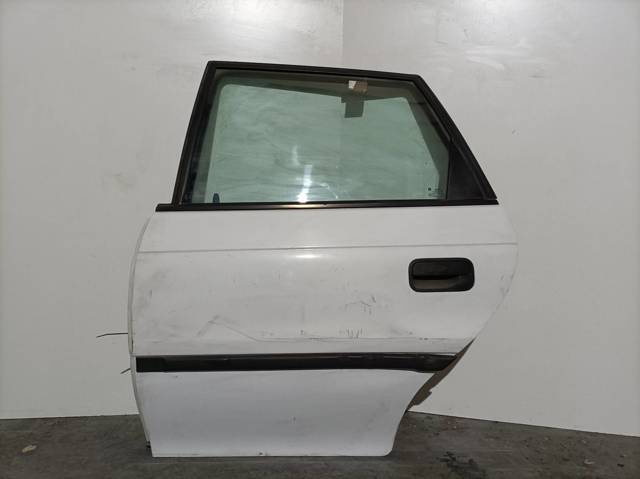 Porta traseira esquerda 90560189 Opel