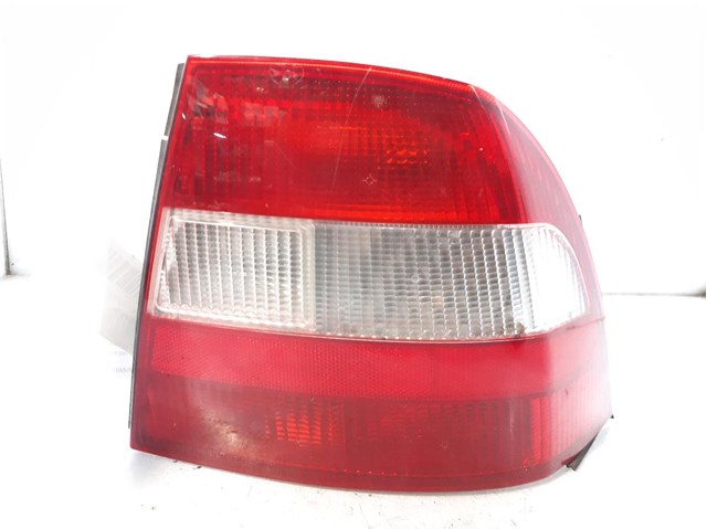 Luz traseira direita para Opel Vectra B 2.0 DTI 16V (F19) Y20DTH 90568049