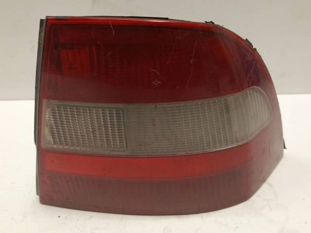 Luz traseira direita para Opel Vectra B (J96) (1995-2002) 1.6 i 16v (f19) x16xel 90568049