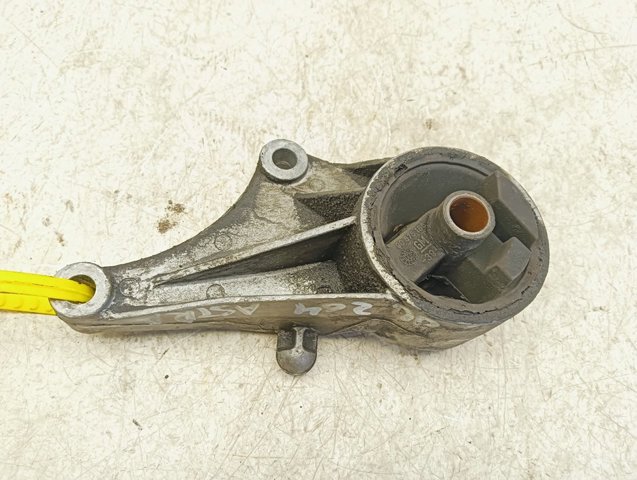 OPEL 90575186 Передняя опора двигателя в наличии Николаев