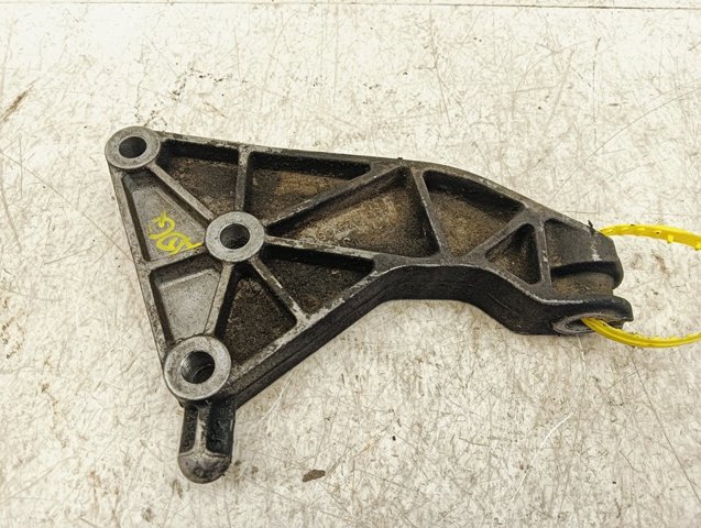 OPEL 90575233 Кронштейн подушки (опоры) двигателя задней в наличии Ровно