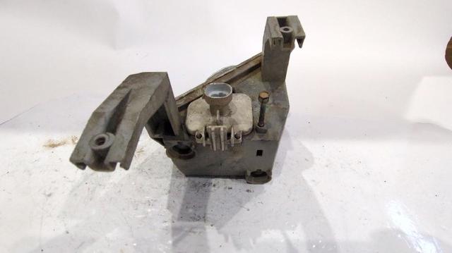 OPEL 90585030 Фара противотуманная правая в наличии Винница