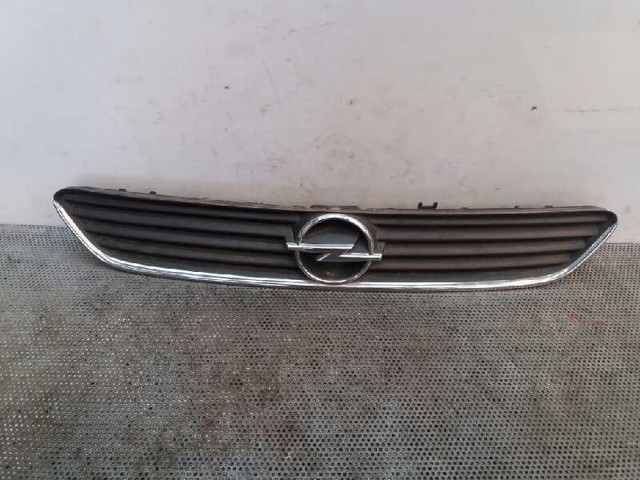OPEL 90587100 Решетка радиатора в наличии Житомир