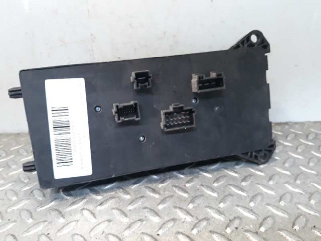 9065454301 MERCEDES Блок предохранителей купить в Львов
