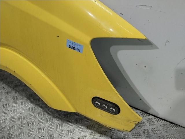 Pára-lama dianteiro direito 9066377819 MERCEDES