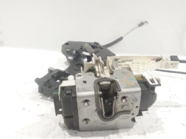 MERCEDES 9067202135 Замок водительской двери в наличии Полтава