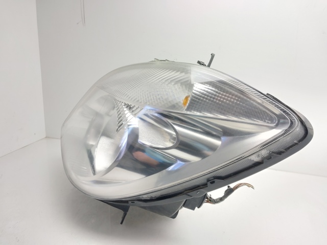 MERCEDES 9068200361 Левая фара в наличии Ровно