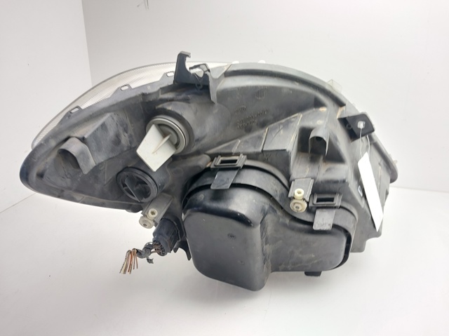 A9068200361 MERCEDES Левая фара купить в Полтава