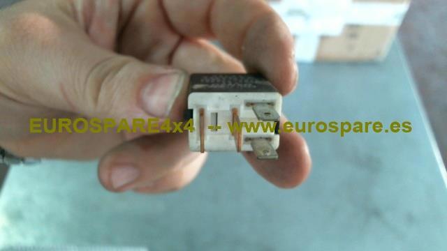 Relê de ventilador 9098702012 TOYOTA