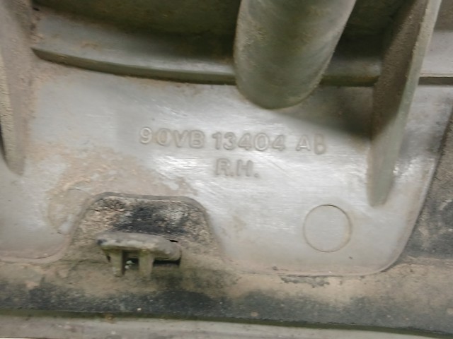 FORD 90VB13404 Фонарь задний правый в наличии Украина