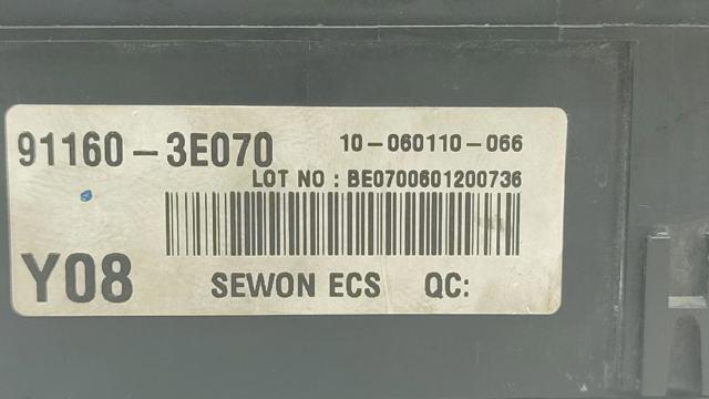 Unidade de dispositivos de segurança KIA Sorento 1 JC