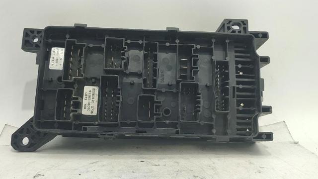 Unidade de dispositivos de segurança KIA Sorento 1 JC