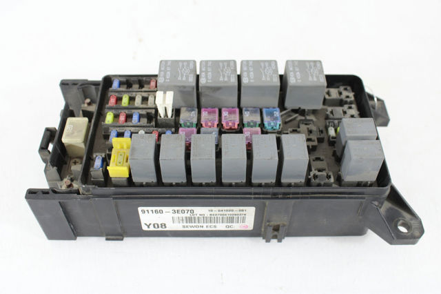 Unidade de dispositivos de segurança KIA Sorento 1 JC