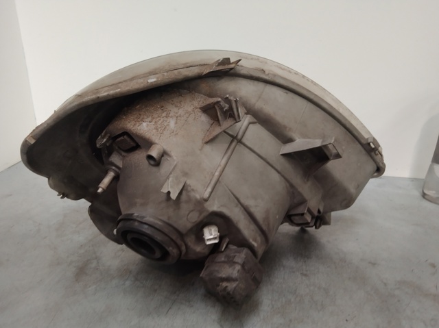 OPEL 91165720 Правая фара в наличии Черновцы