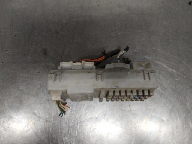 911713E920 HYUNDAI Блок предохранителей купить в Николаев