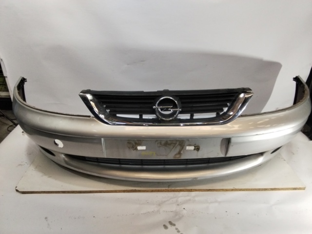 OPEL 9118527 Передний бампер в наличии Черновцы