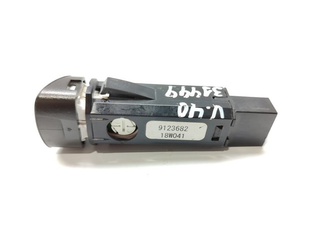 9123682 VOLVO Кнопка аварийки купить в Черновцы