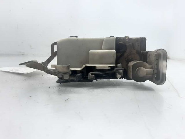 913599 PEUGEOT Замок водительской двери купить в Черкассы