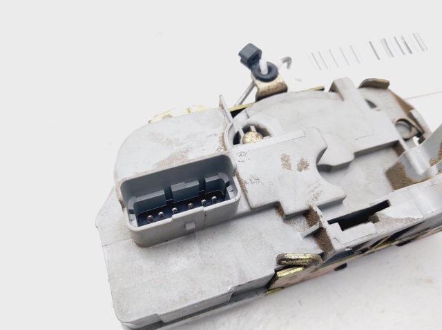 Fecho da porta dianteira esquerda Peugeot 206 2A/C