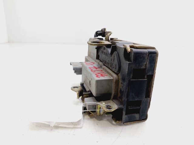 Fecho da porta dianteira esquerda Peugeot 206 2A/C