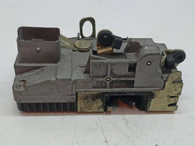 Fecho da porta dianteira esquerda Peugeot 206 2E, K