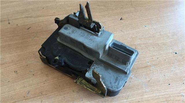 9135H4 PEUGEOT Замок водительской двери купить в Черкассы
